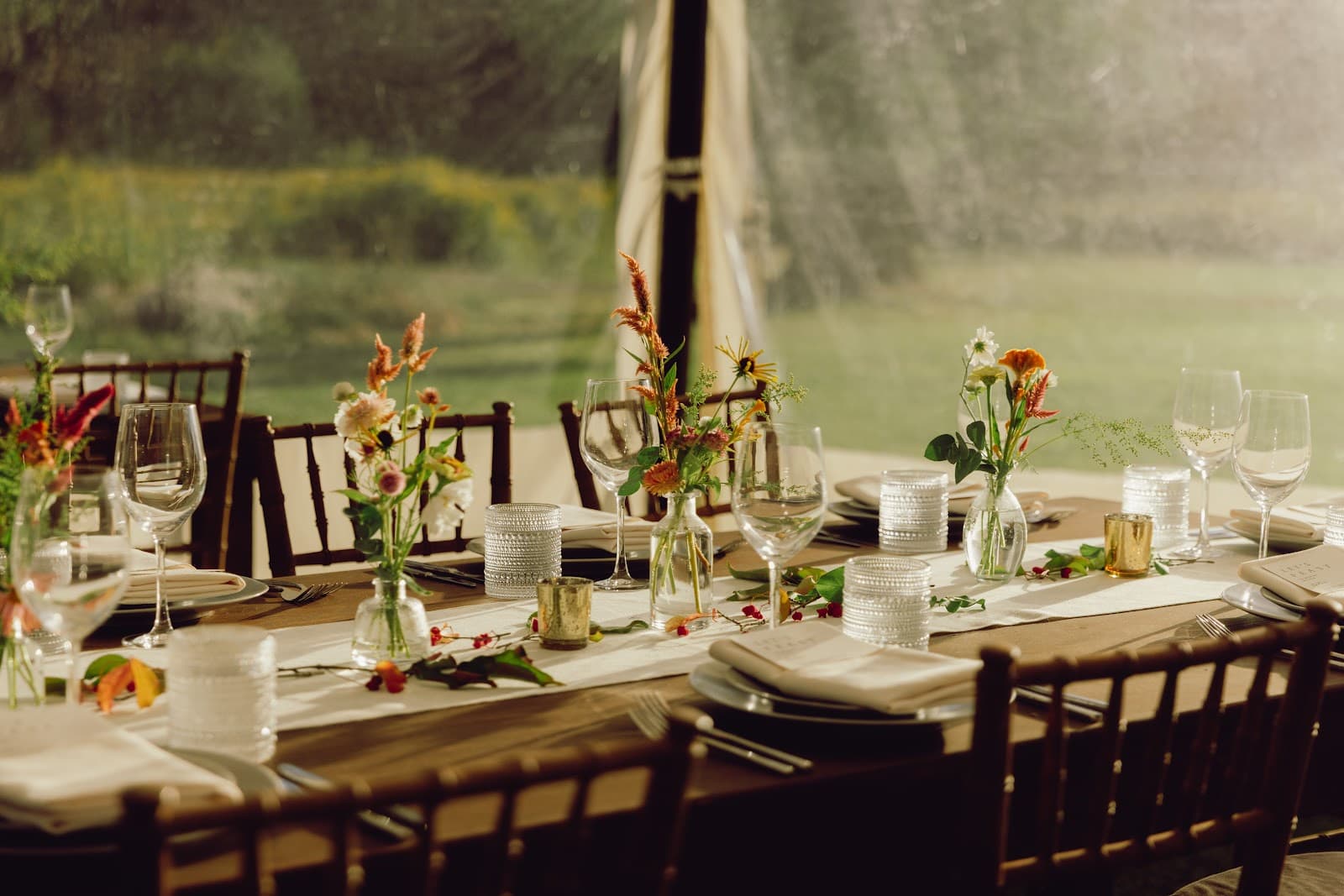 Woodstock Field to Vase - Image 1