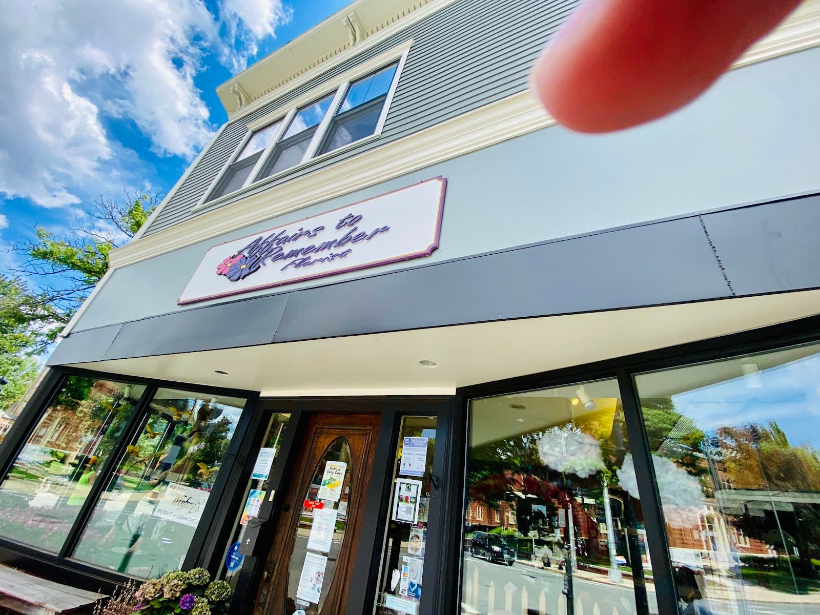 Affairs to Remember Florist & Flower Delivery - Image 1