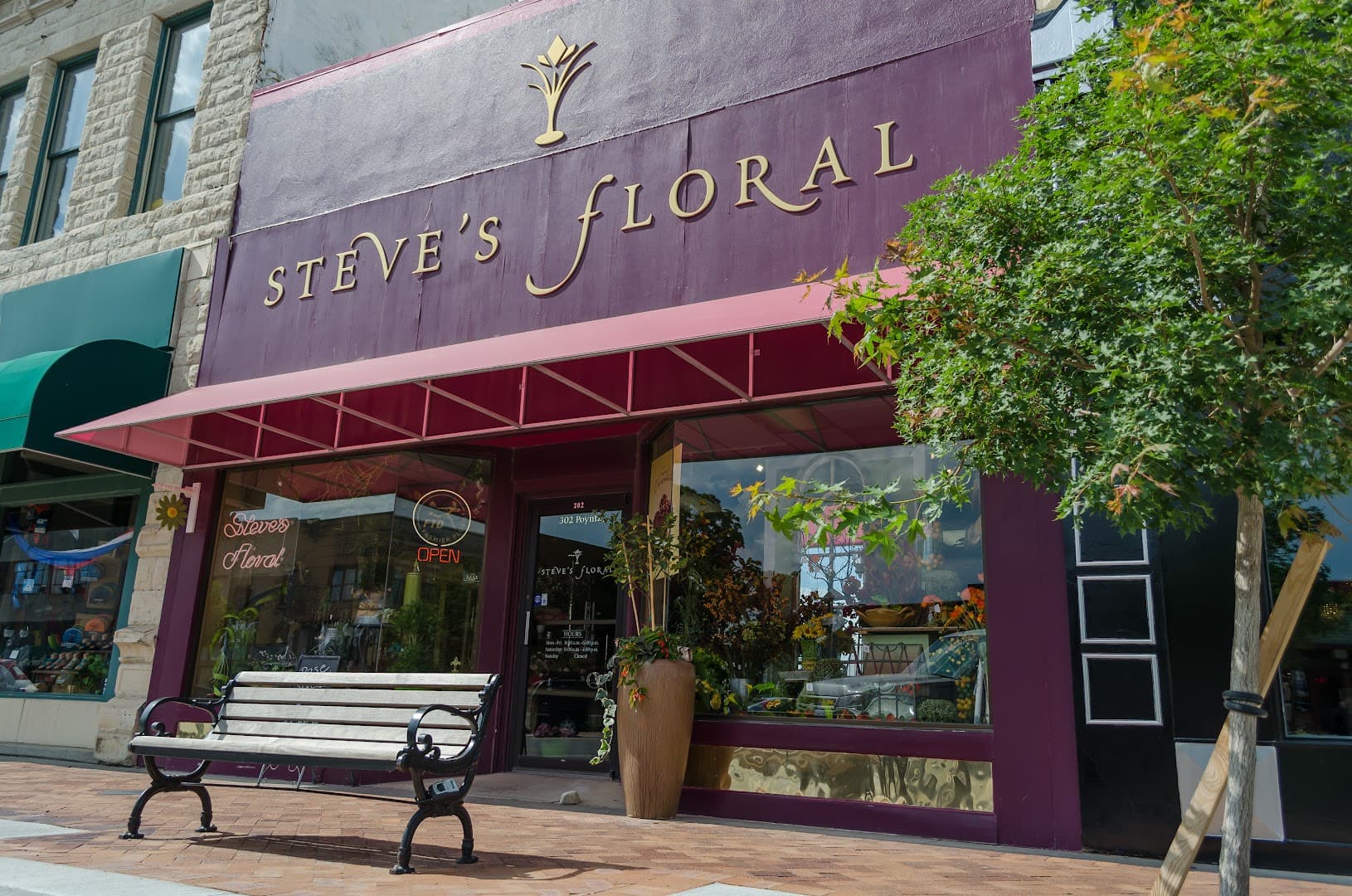 Steve's Floral - Image 1