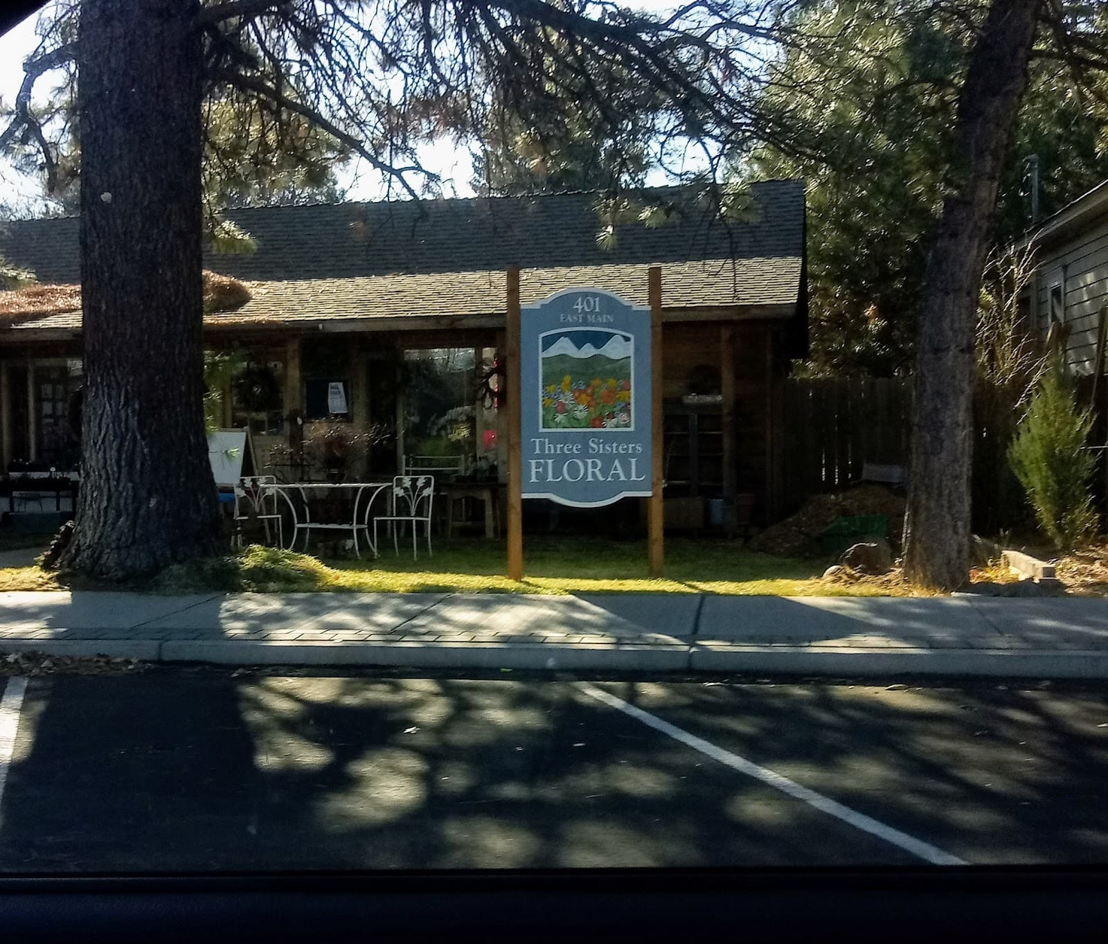 Three Sisters Floral - Image 1