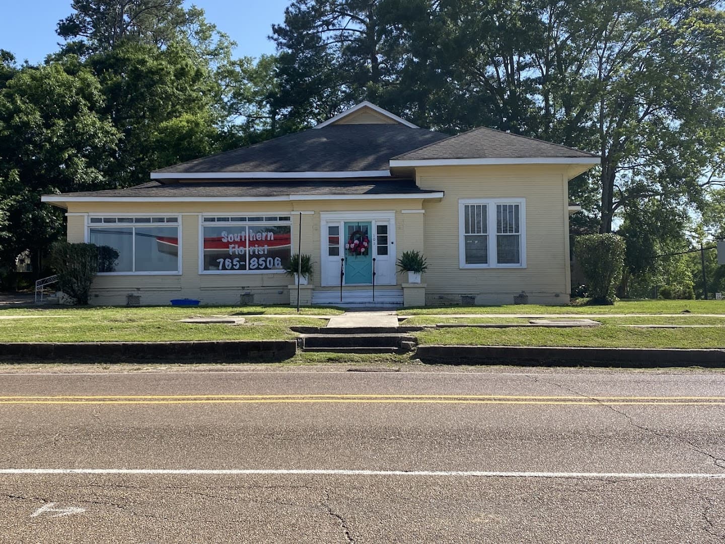 Southern Florist of Collins, LLC - Image 1