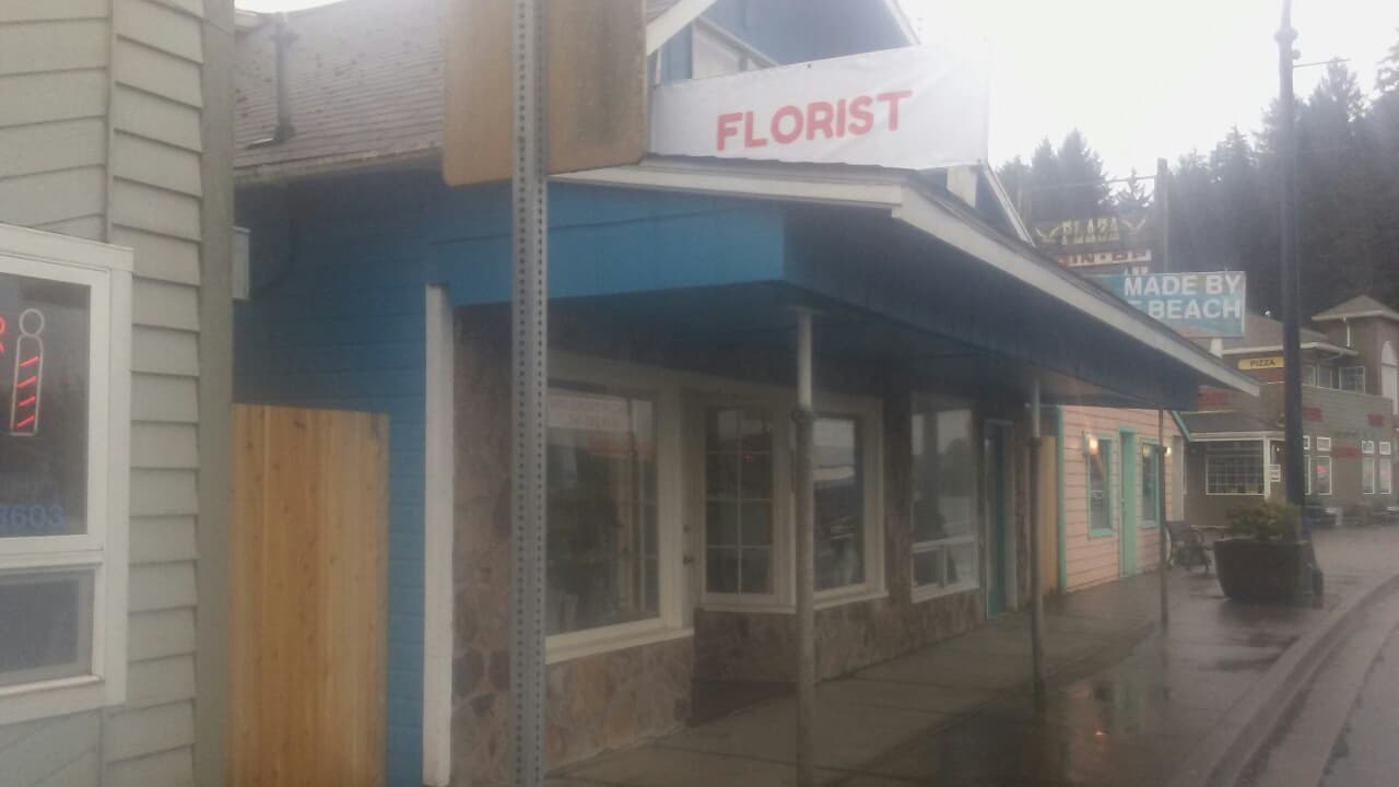 Alsea Bay Florist - Image 1