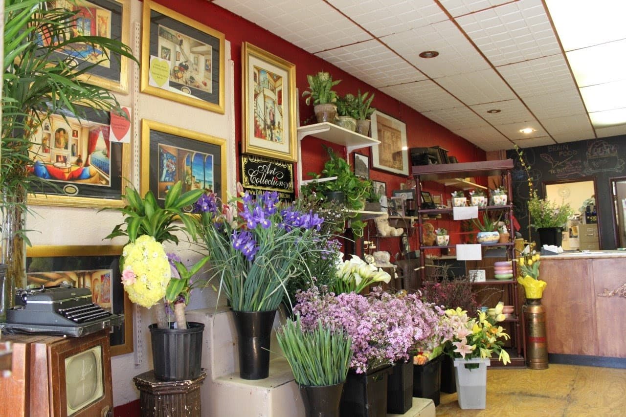 Riehs Florist - Image 1