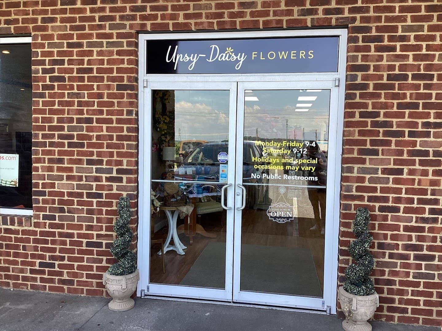 Upsy-Daisy Flowers - Image 1