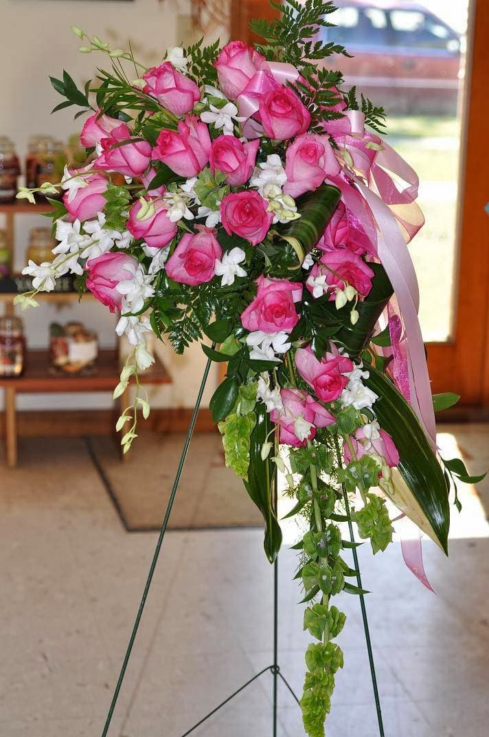 Mioux Florist & Greenhouse - Image 1