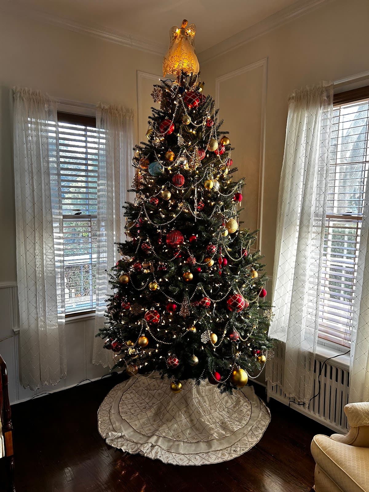 Seasonal ‘Scapes Florist & Garden Center - Image 1