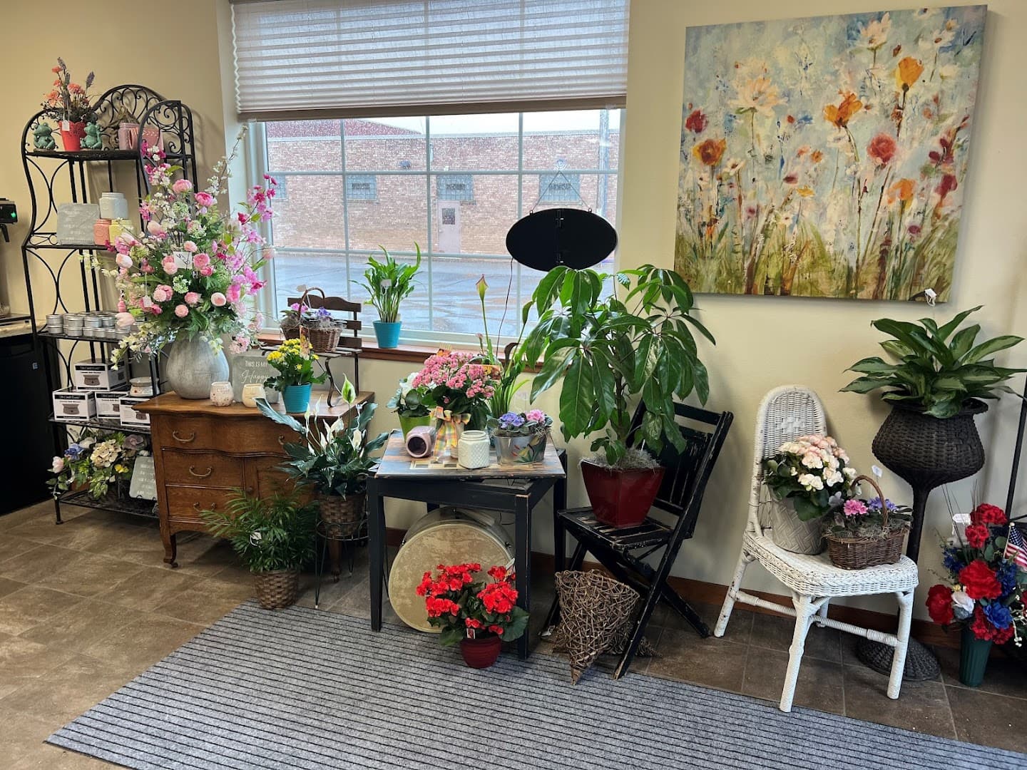 Kindhearted Floral & Custom Creations LLC - Image 1