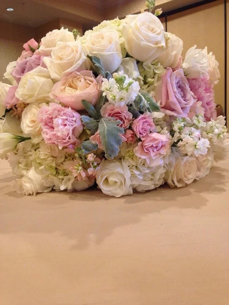 Bel Air Flowers - Image 1