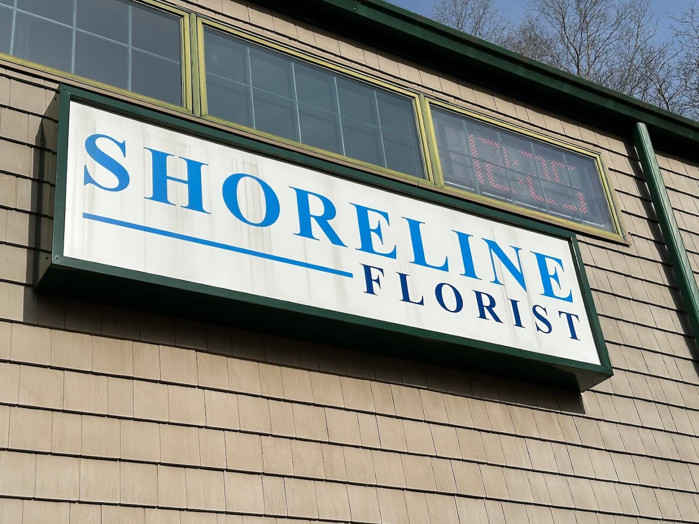 Hoelcks Florist - Image 1