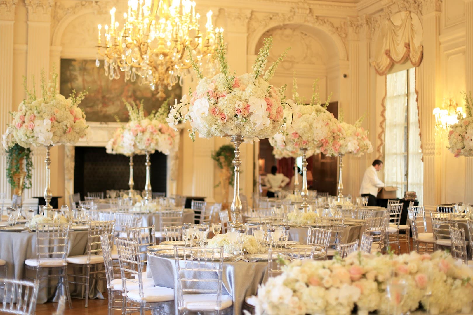 Botanica Wedding Floral - Image 1