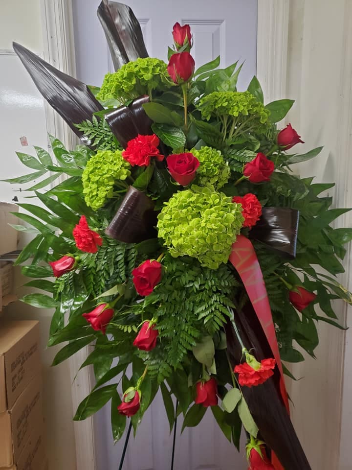 Ebony's Flowers & Gifts - Image 1
