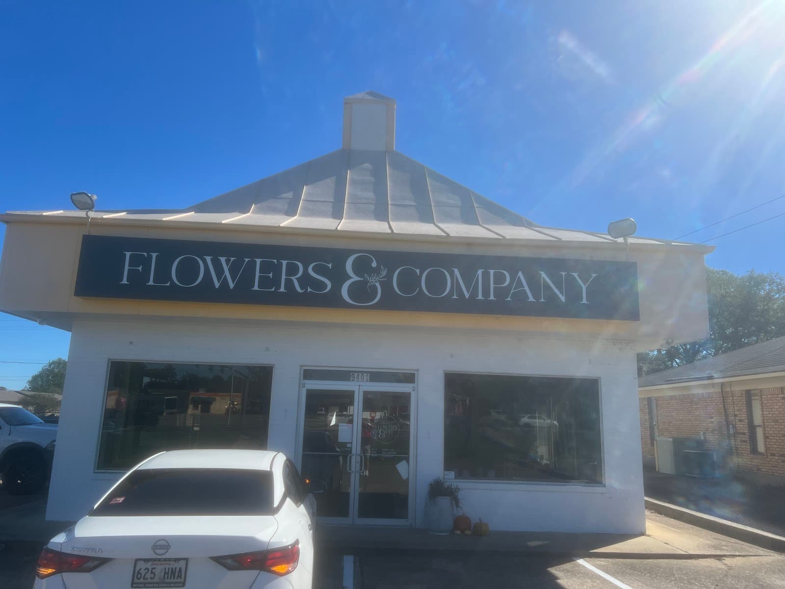 Flowers & Co. - Image 1