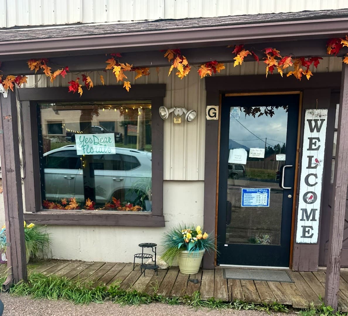 Yes Dear Florals | Weddings & Event Florist in Woodland Park - Image 1