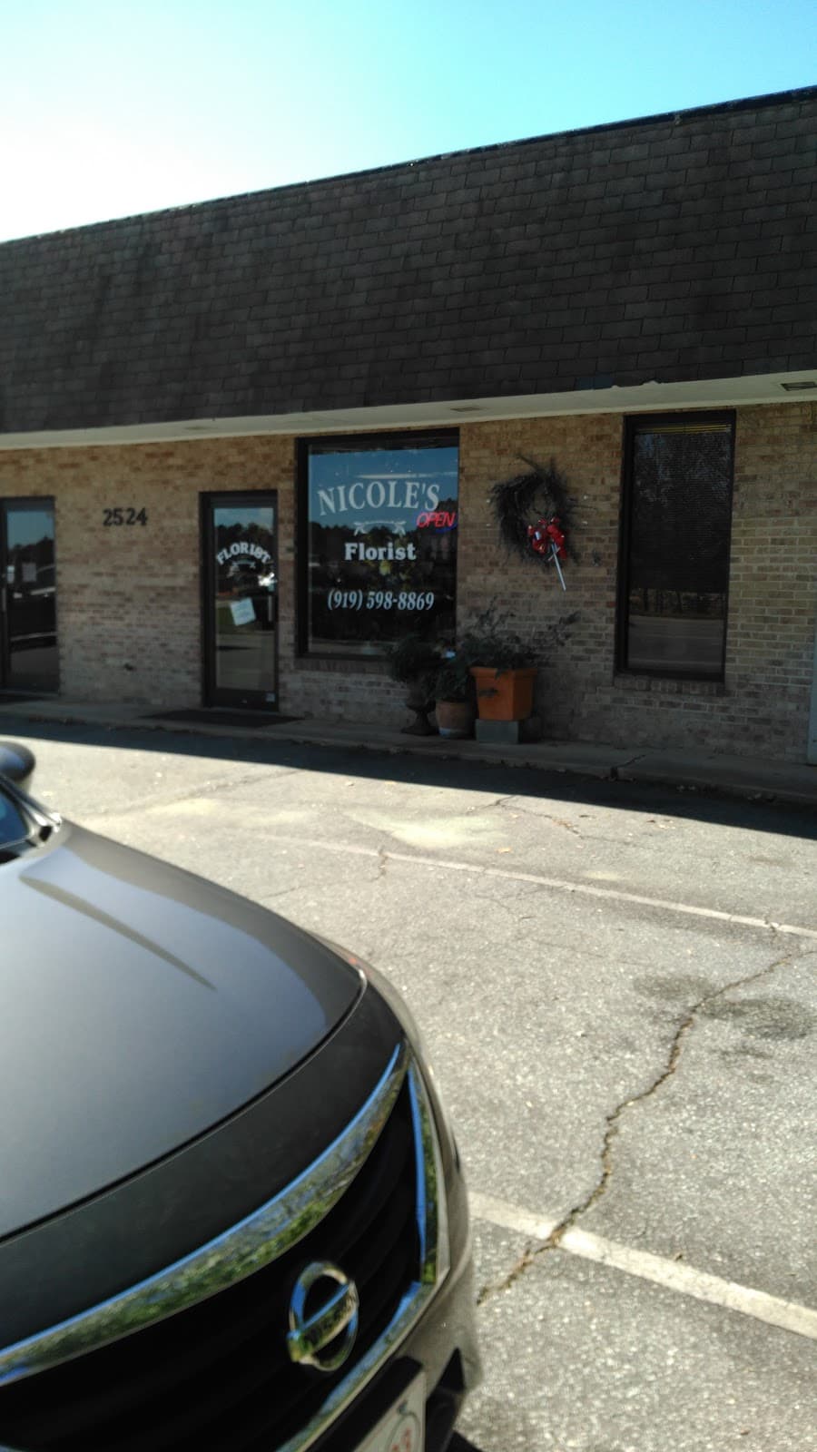 Nicole's Florist - Image 1