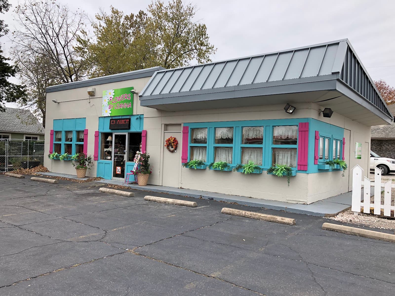 Flowers By Leanna - Image 1