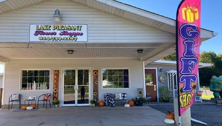 LAKE PLEASANT Flower Shoppe - Image 1