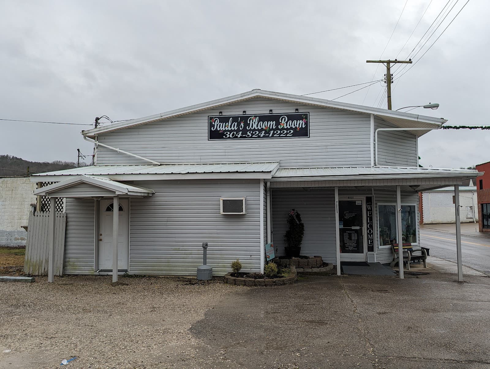 Paula’s Bloom Room - Image 1