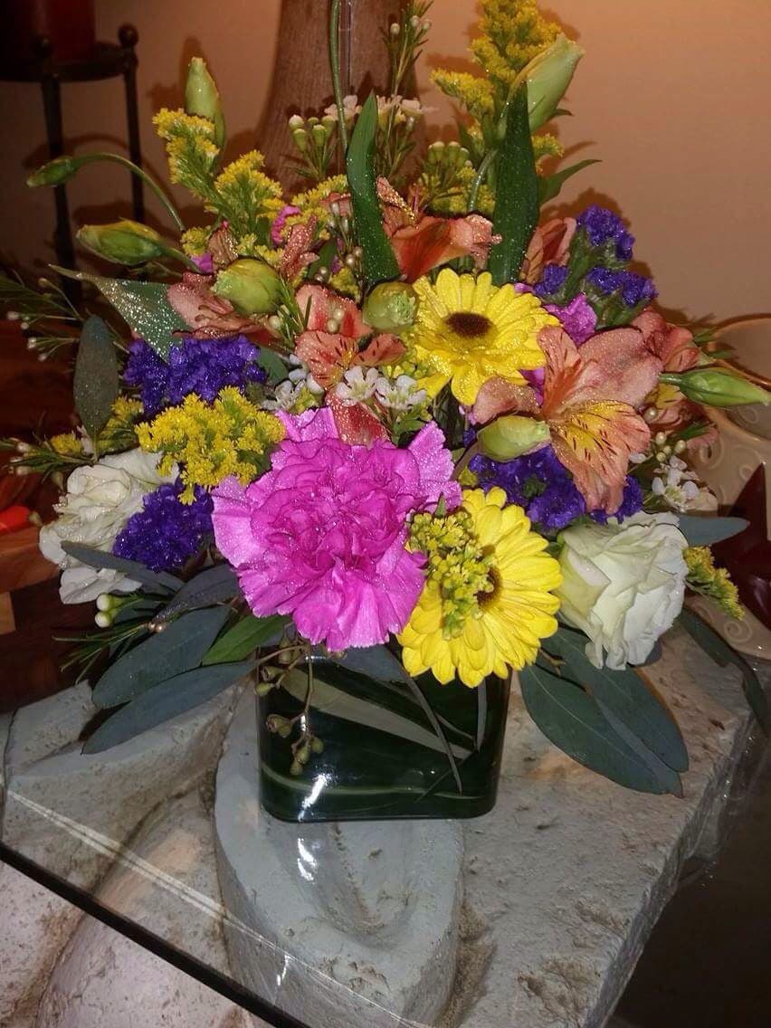 Draper Flowers & Gifts - Image 1