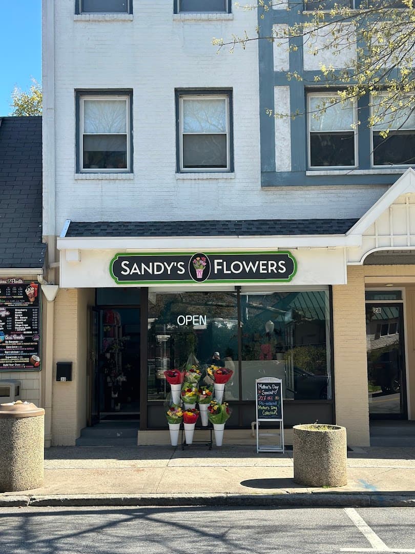 Sandy’s Flower Shop Valhalla - Image 1