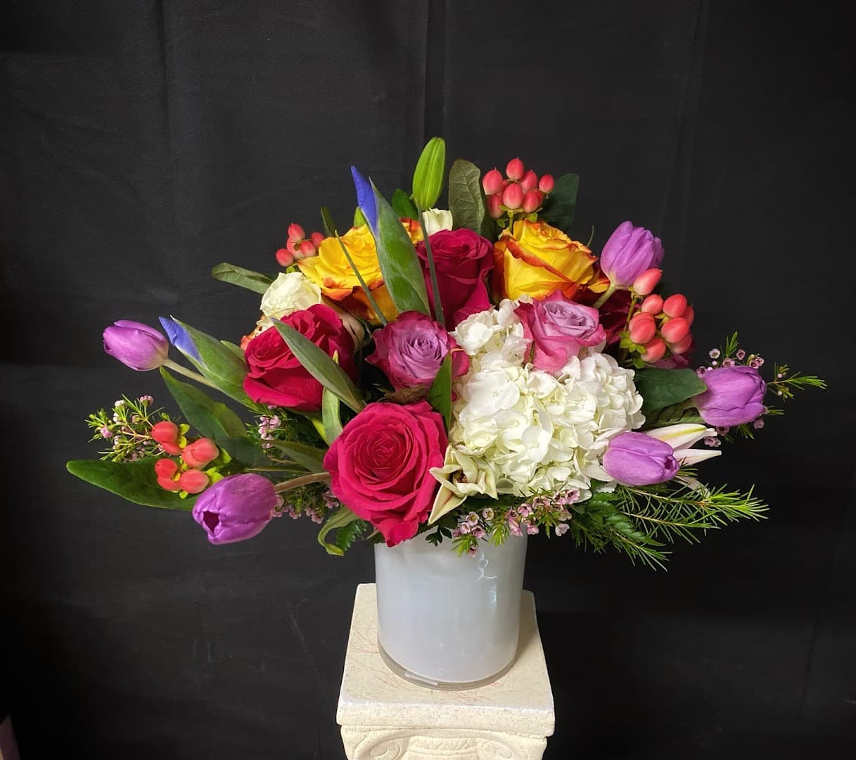 Unique Flower Shop & Gifts - Image 1