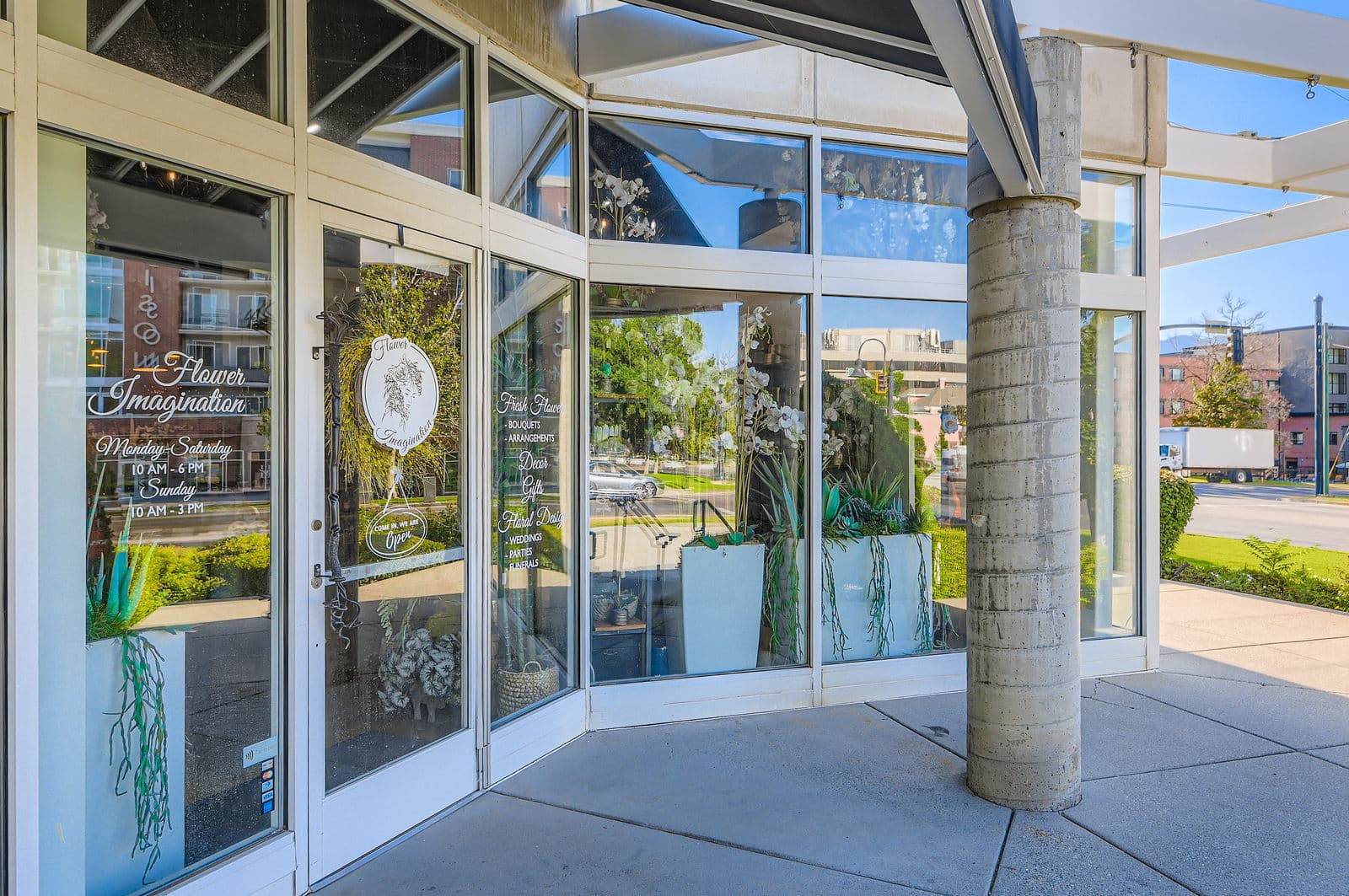 Flower Imagination - Image 1