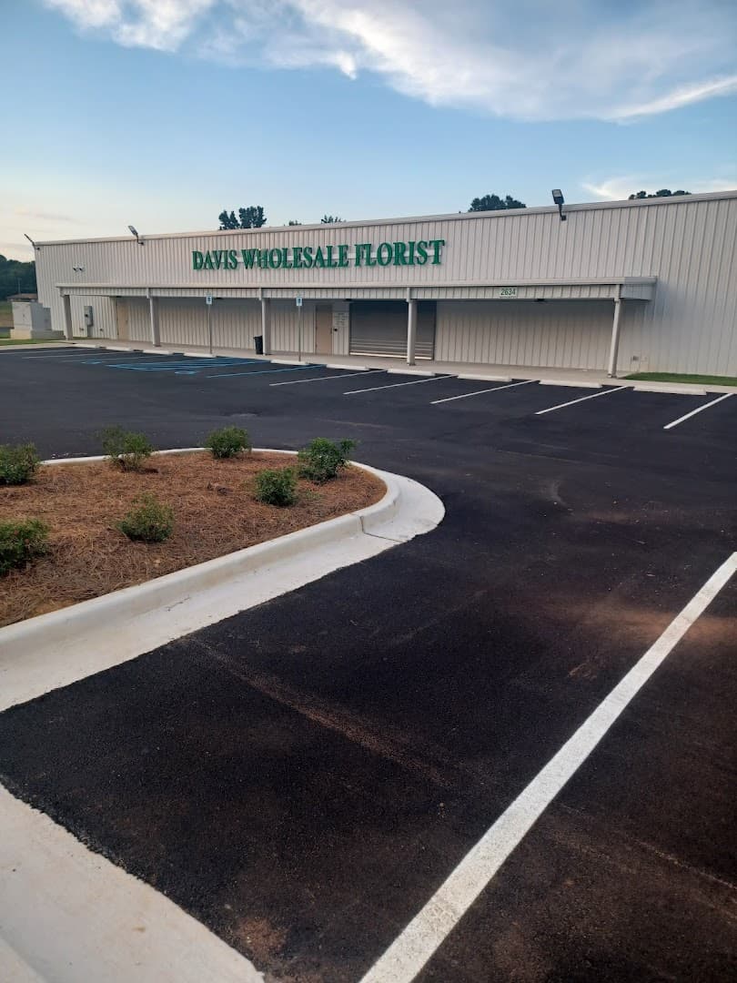 Davis Wholesale Florist Huntsville, LLC - Image 1