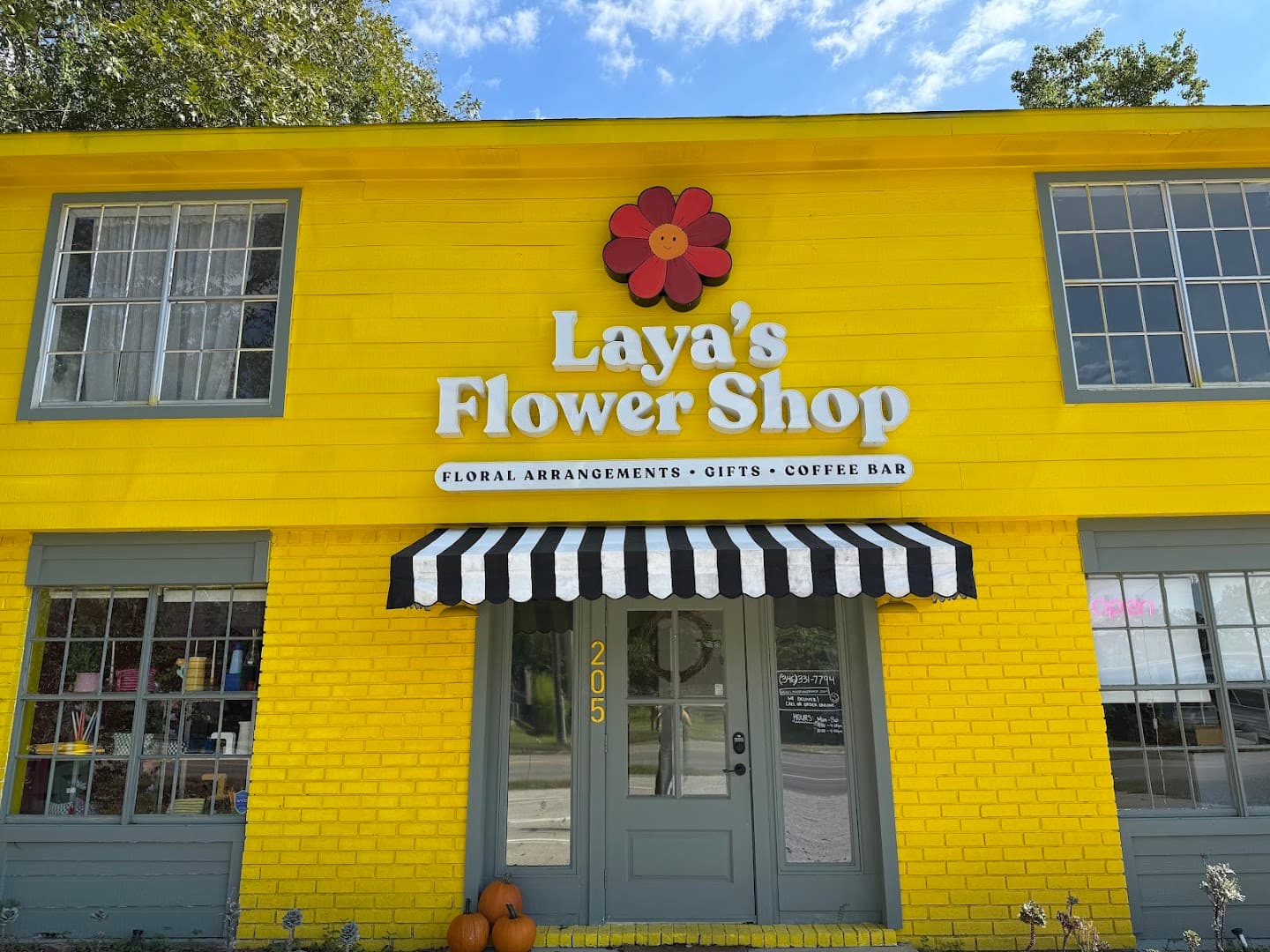 Laya's Flower Shop - Image 1