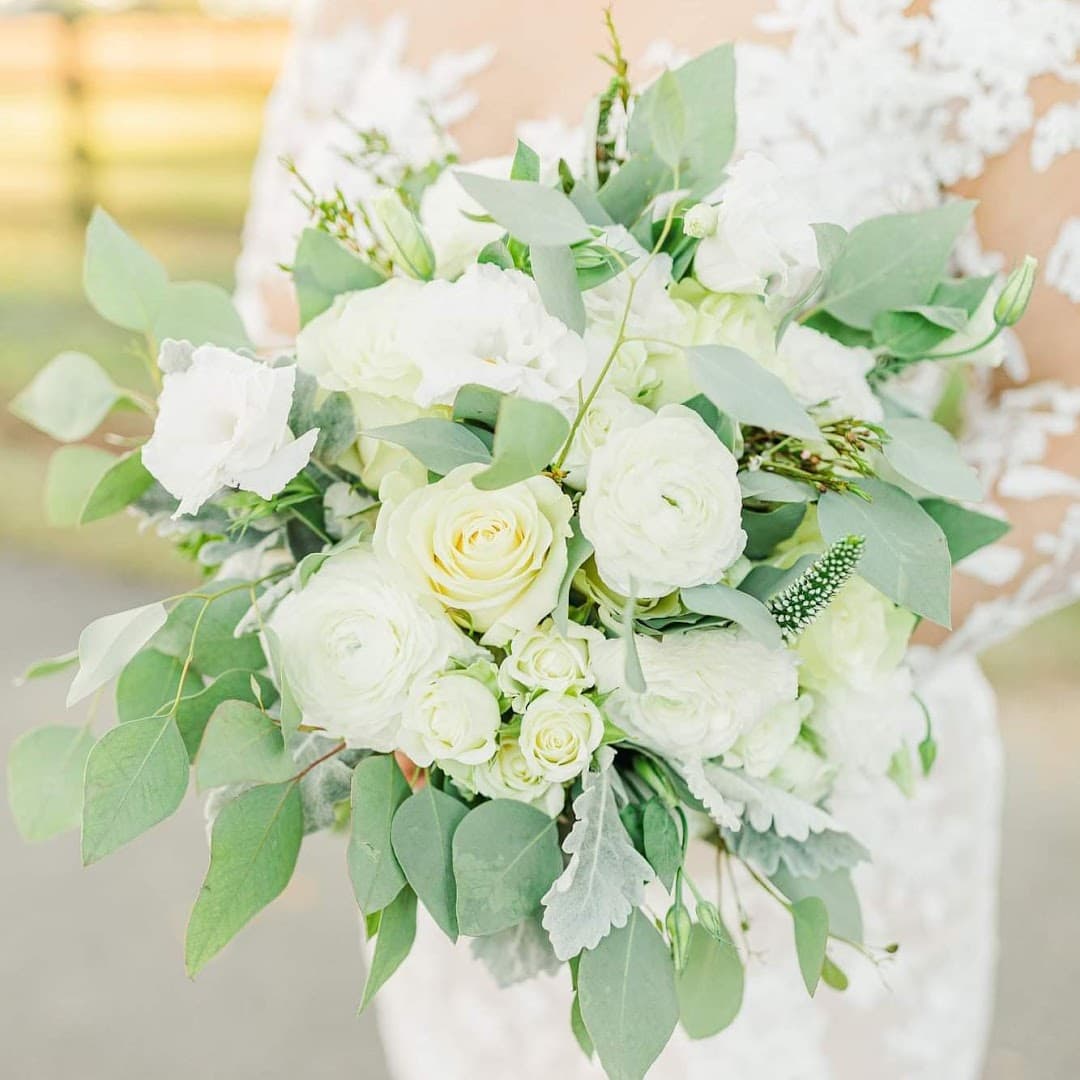 Busy Bee Florist - Image 1