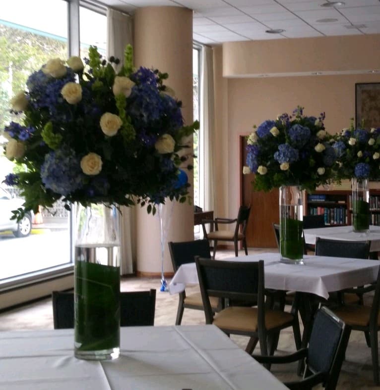 Apple Blossom Florist - Image 1
