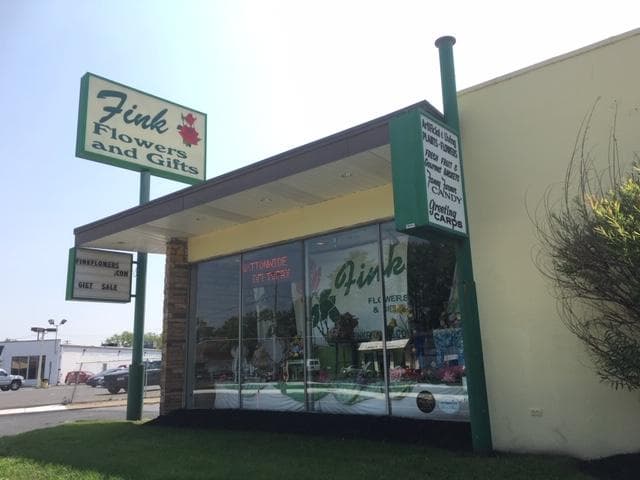 Fink Flowers, Gifts & Flower Delivery - Image 1