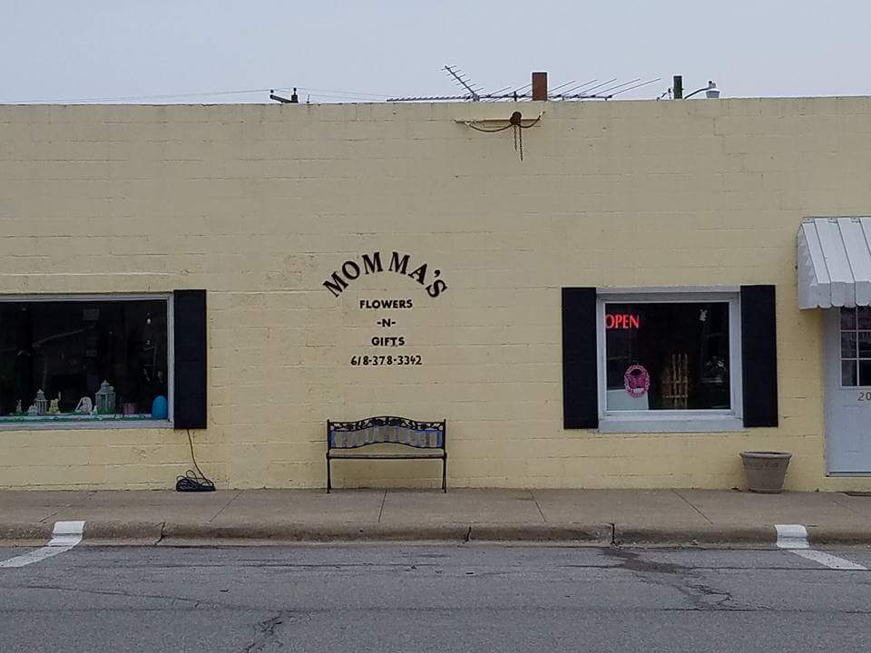 Momma's Flowers -N- Gifts - Image 1