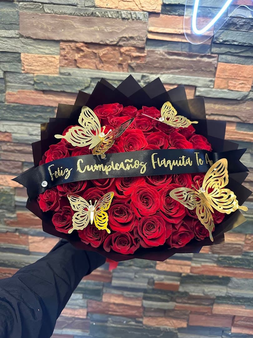 Vanelys Flower and Gifts - Image 1