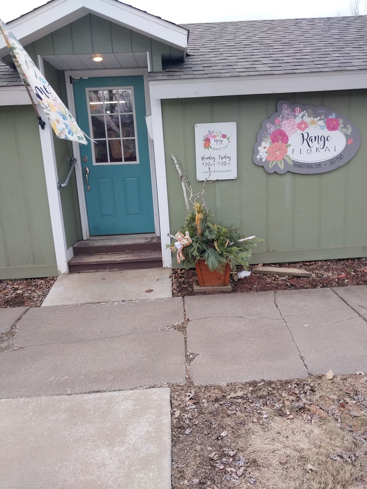 Range Floral - Image 1