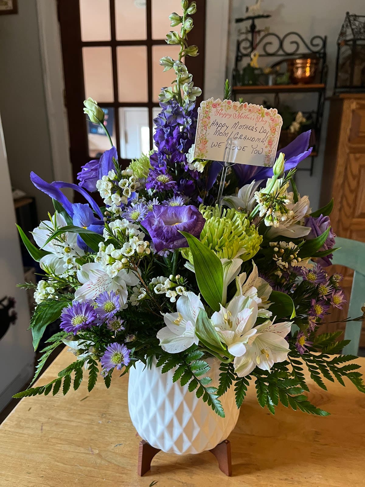 Avenue Florist - Image 1