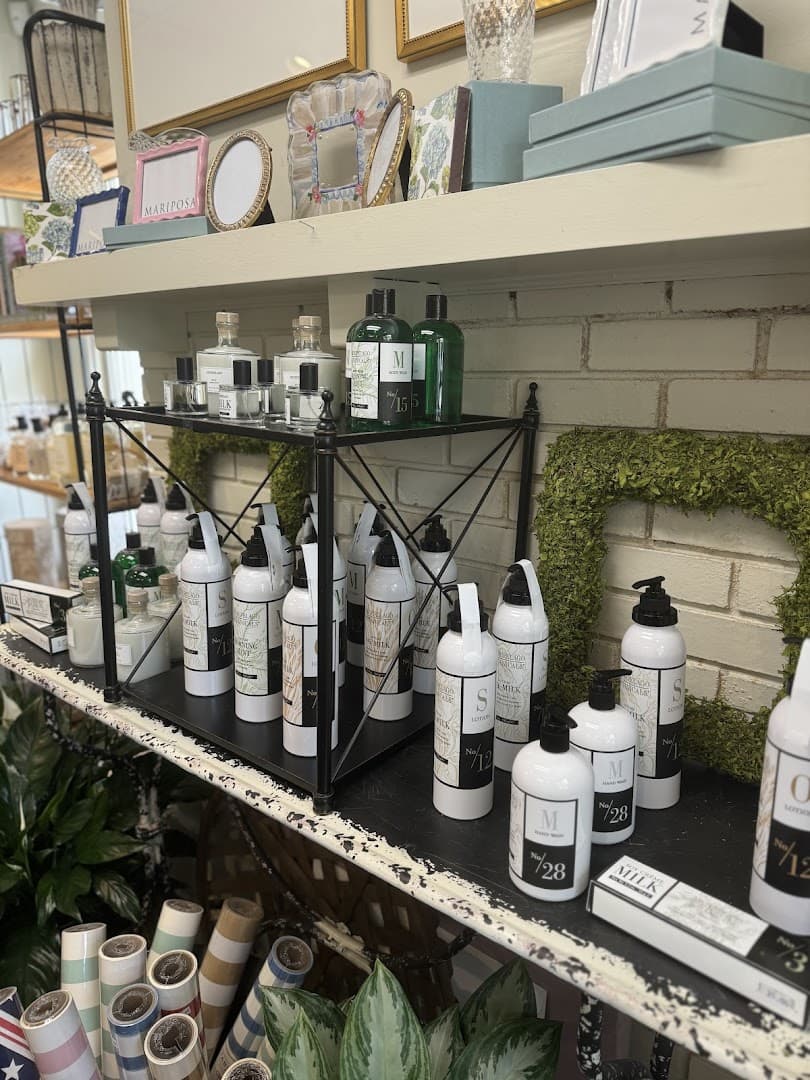 Al's Flowers & Gifts - Image 1