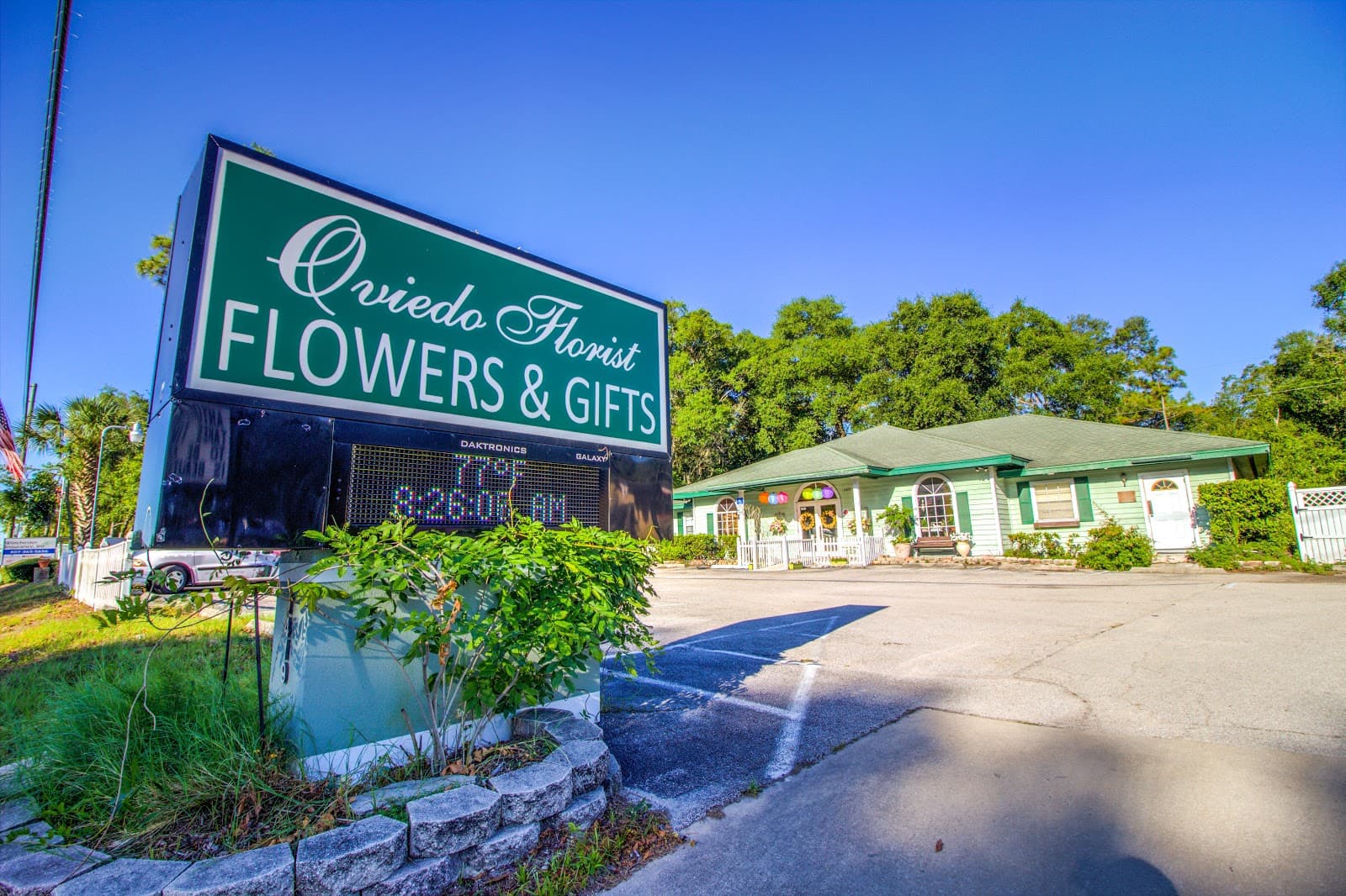 Oviedo Florist - Image 1