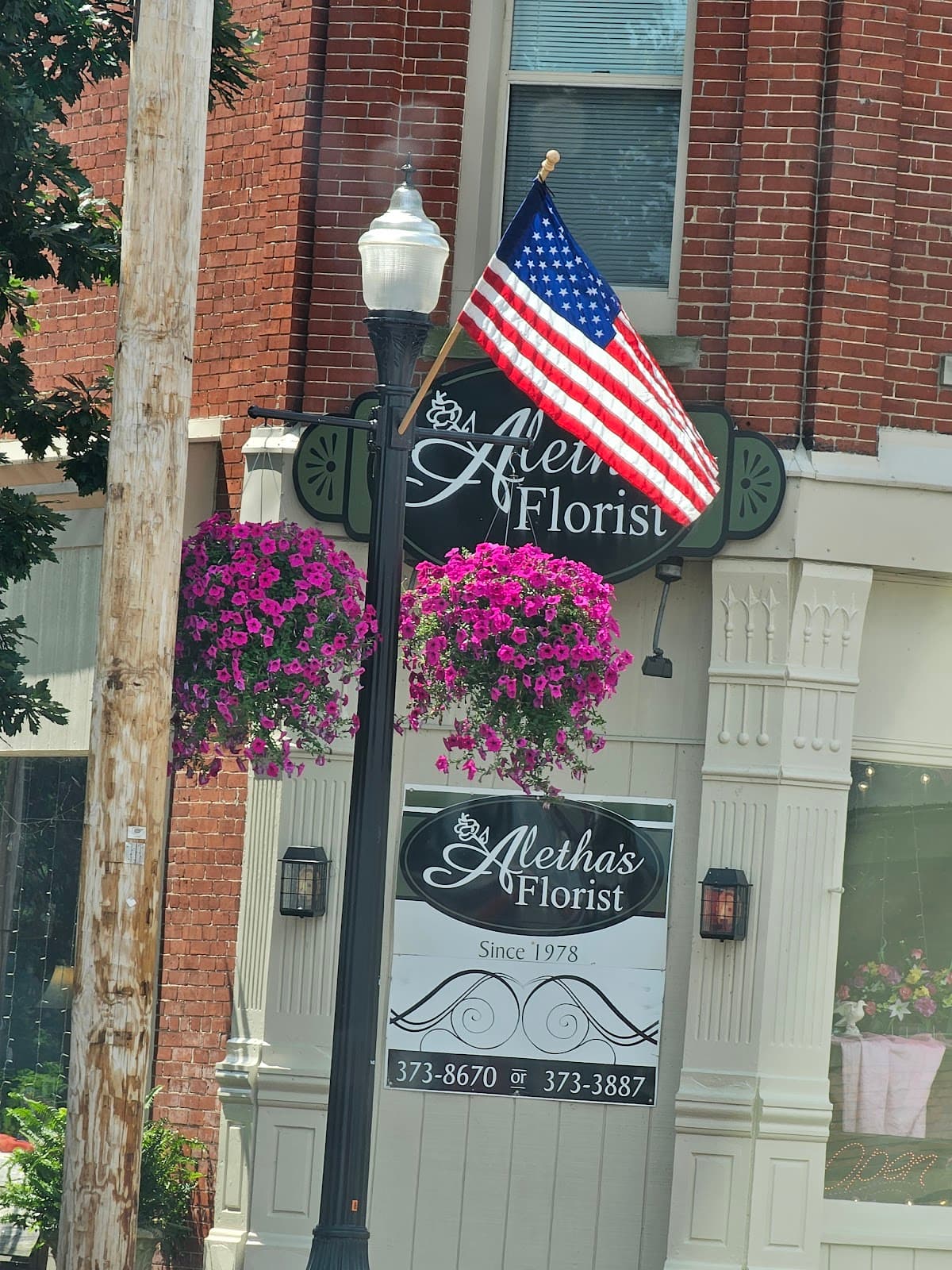 Aletha's Florist - Image 1
