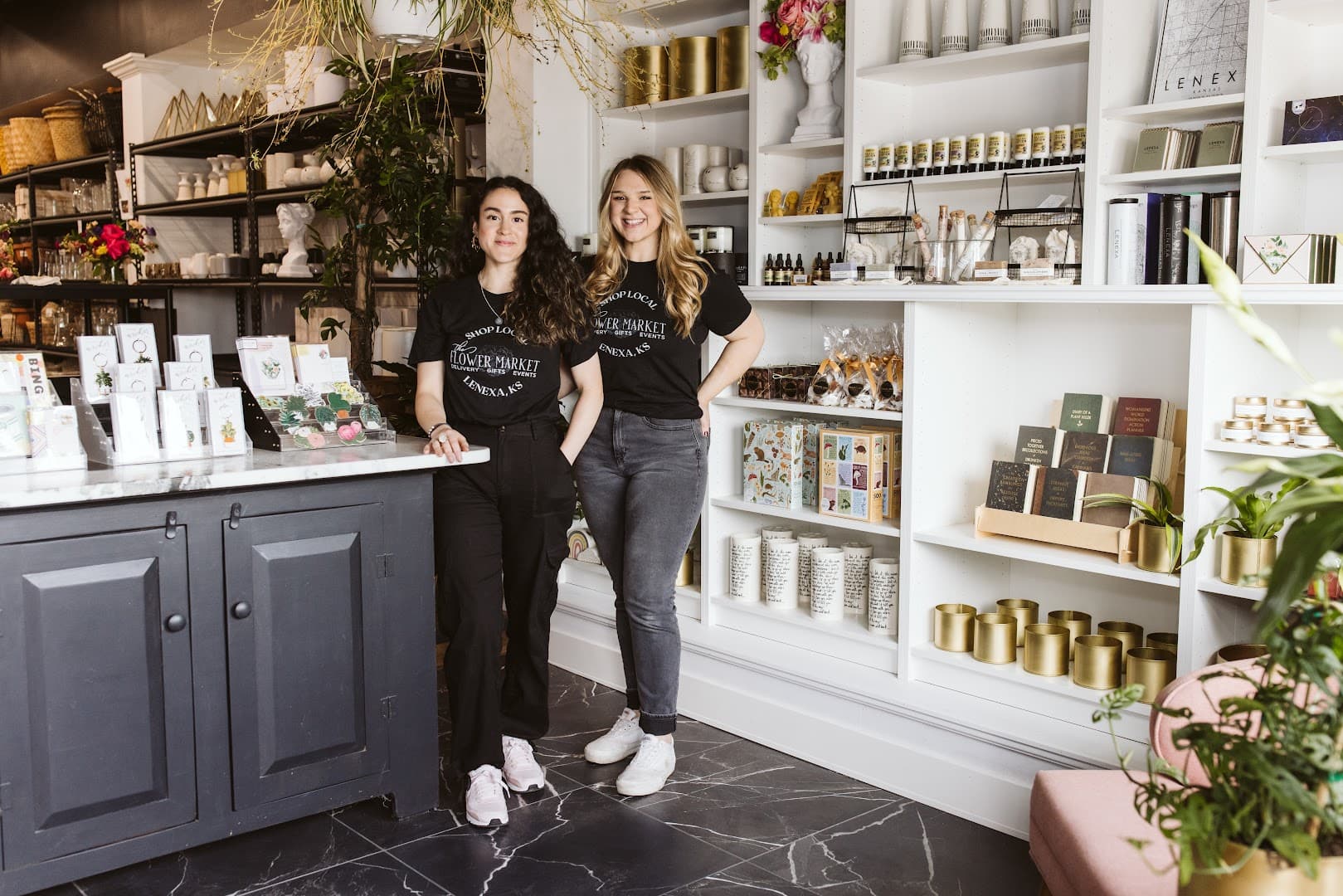 The Flower Market - Image 1