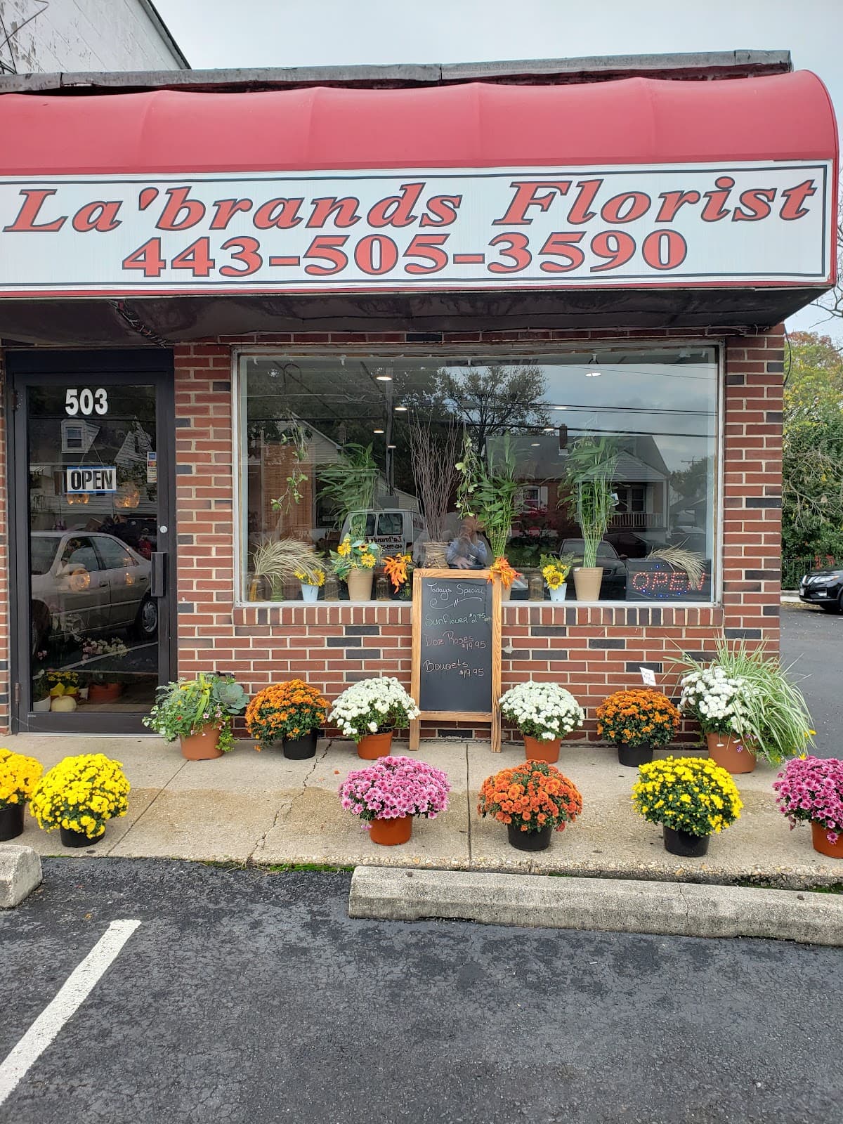 La'Brands Florist - Image 1