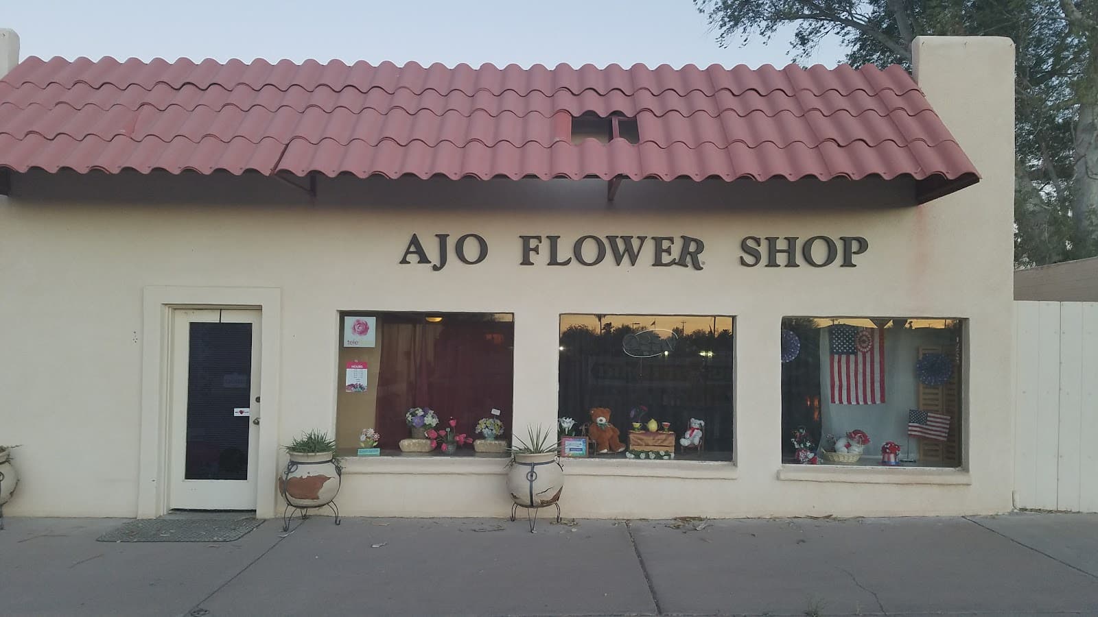 Ajo Flower Shop - Image 1