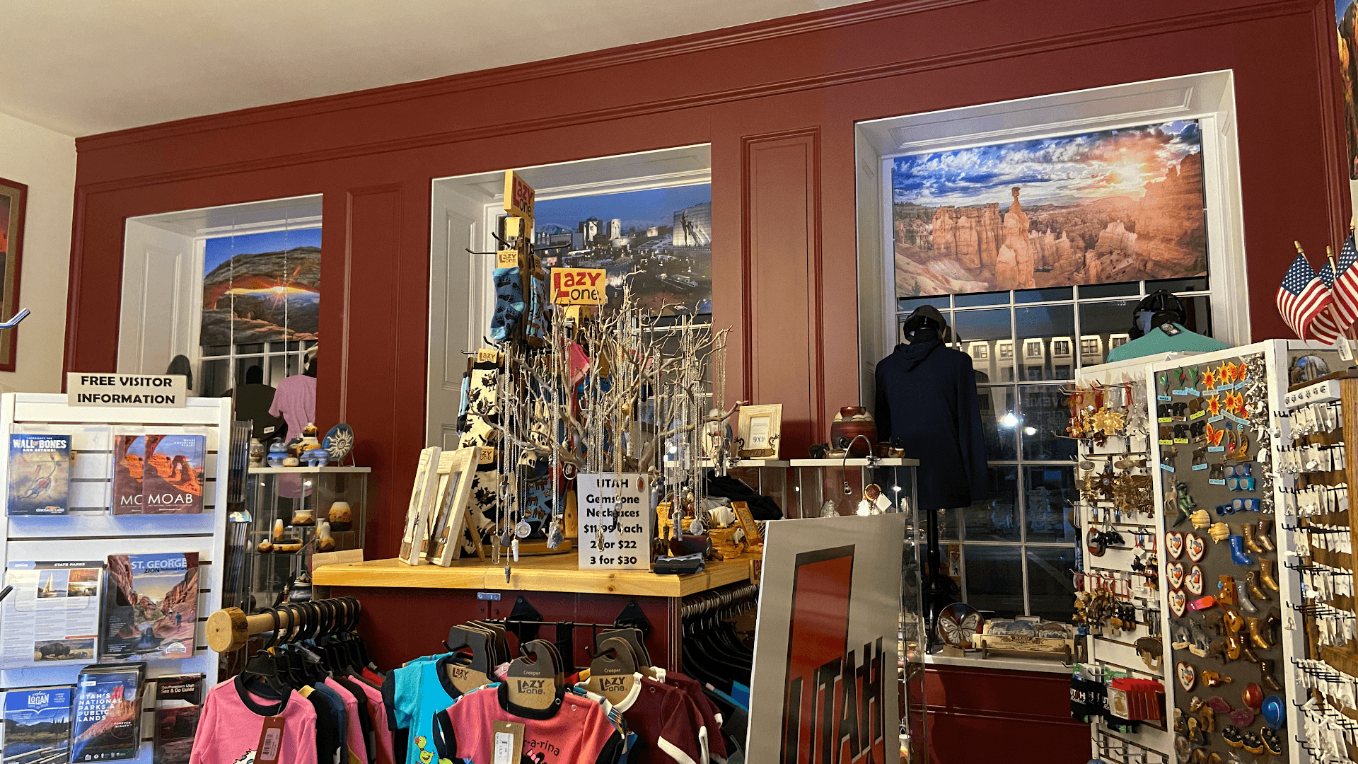 Utah Souvenir & Gift Store - Image 1