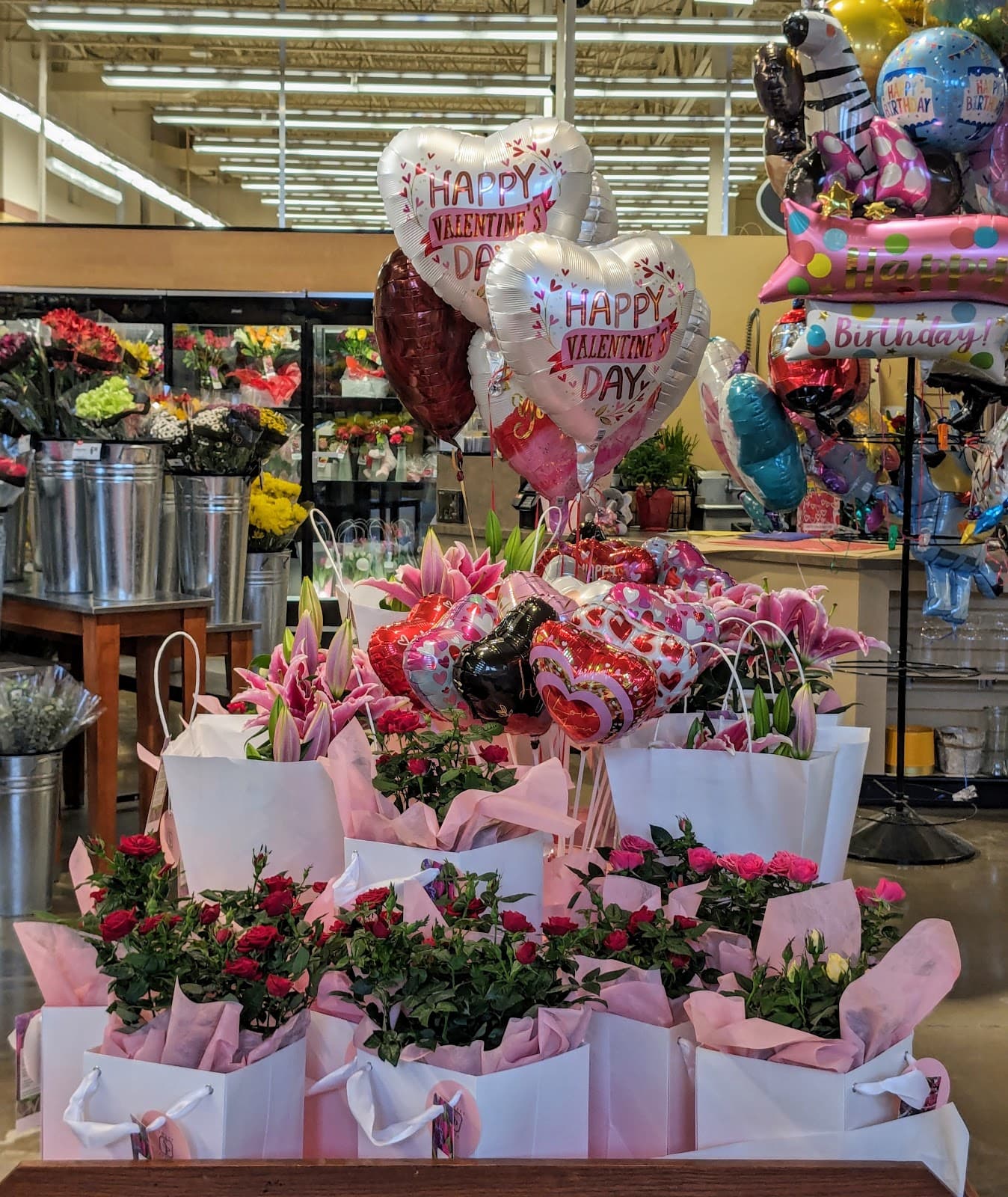 Cub Foods Floral - Image 1