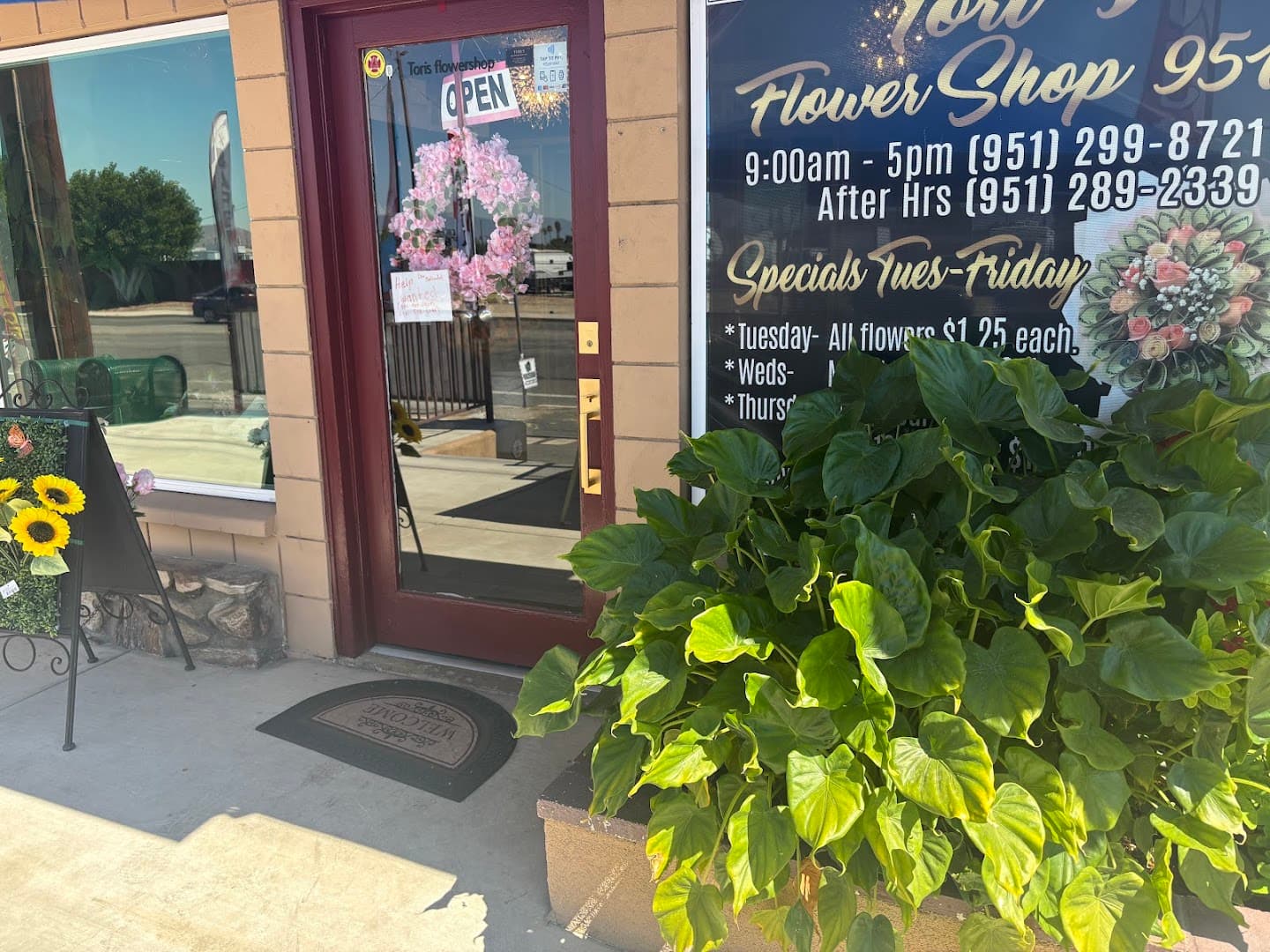 toris flowershop - Image 1