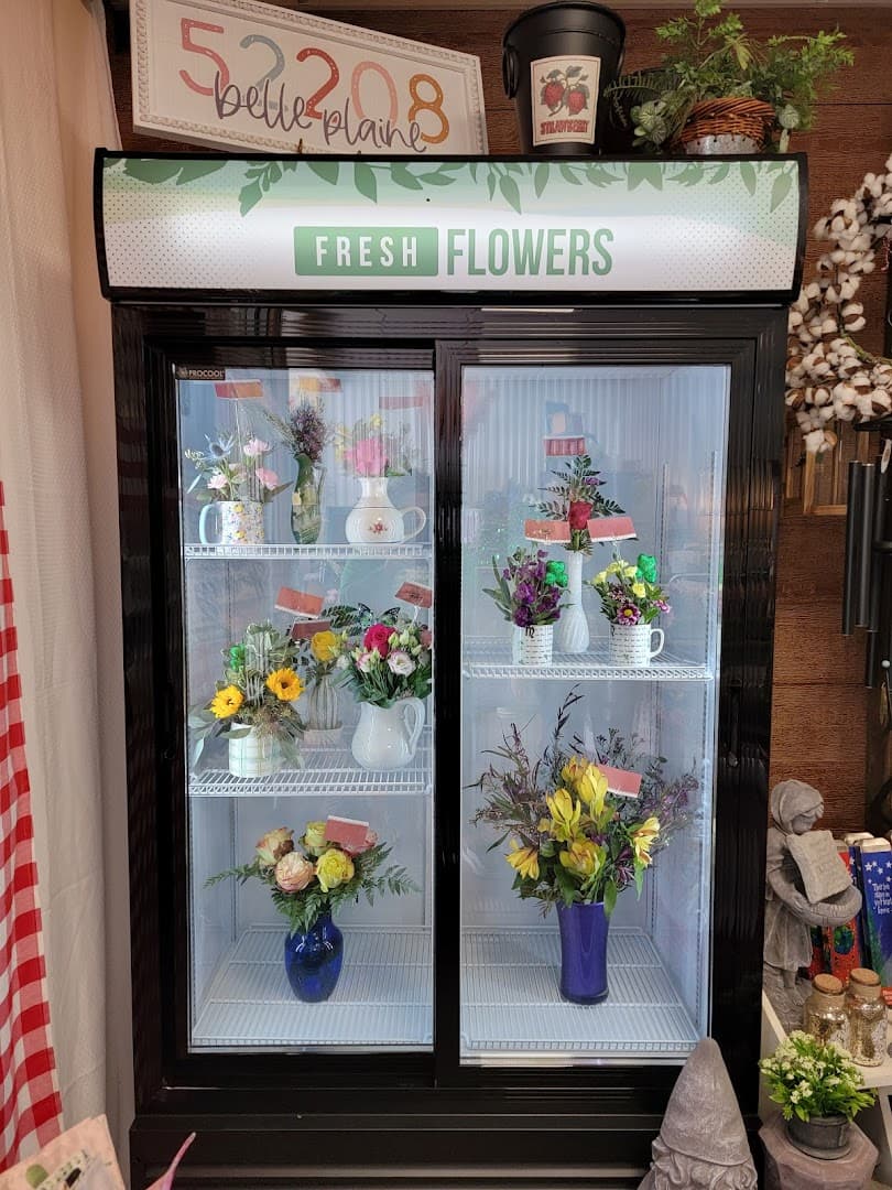 Nettiannes Floral & Gifts - Image 1