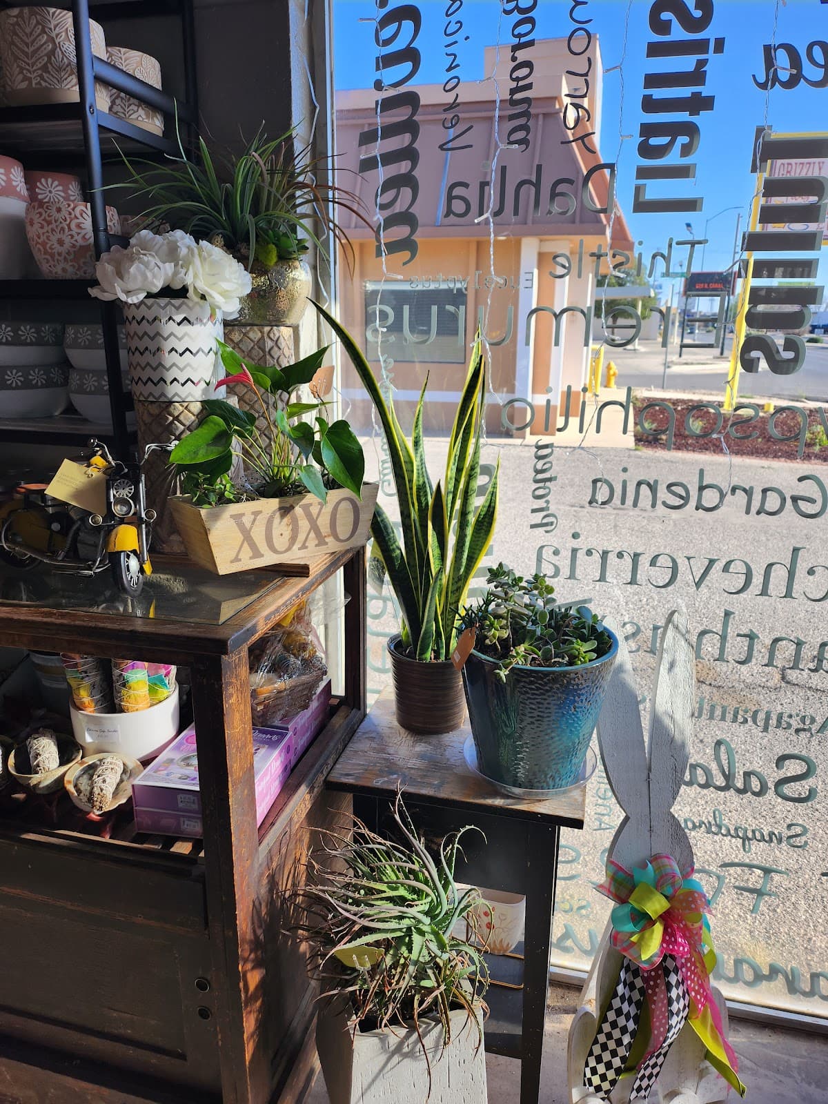 Angee's Flowers - Image 1