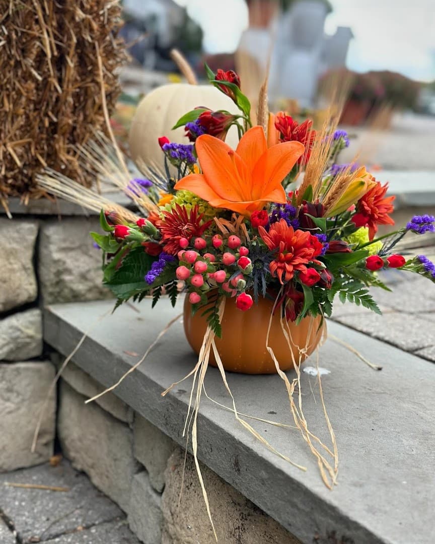 Cross Creek Florist & Gifts - Image 1