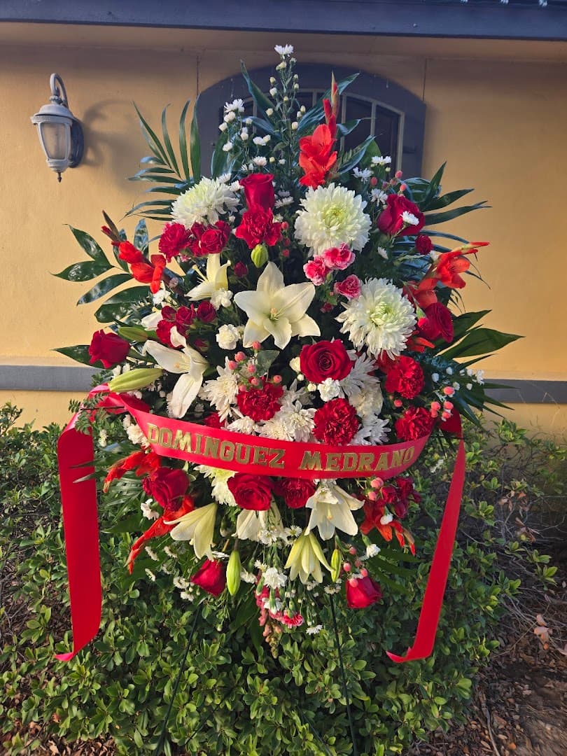 Eva's Garden Flower Designs - Image 1