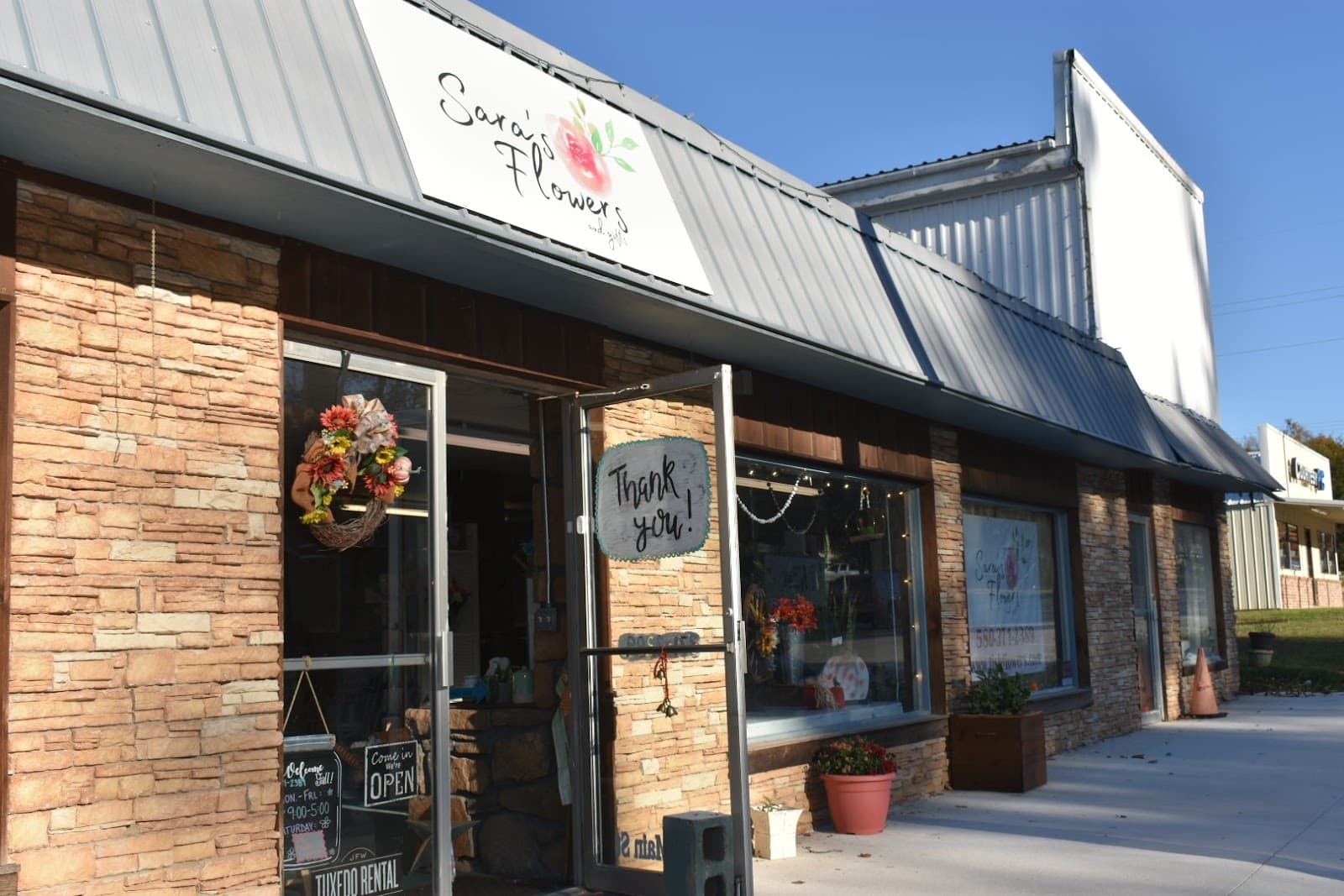 Willow & Company Flower Shop - Image 1
