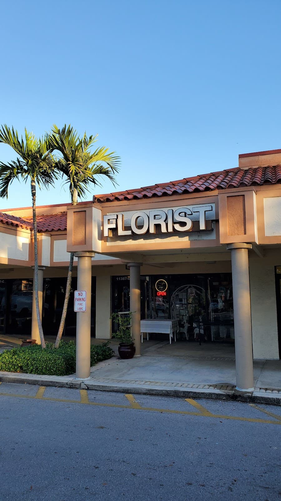 Erin Jennifer Florist - Image 1