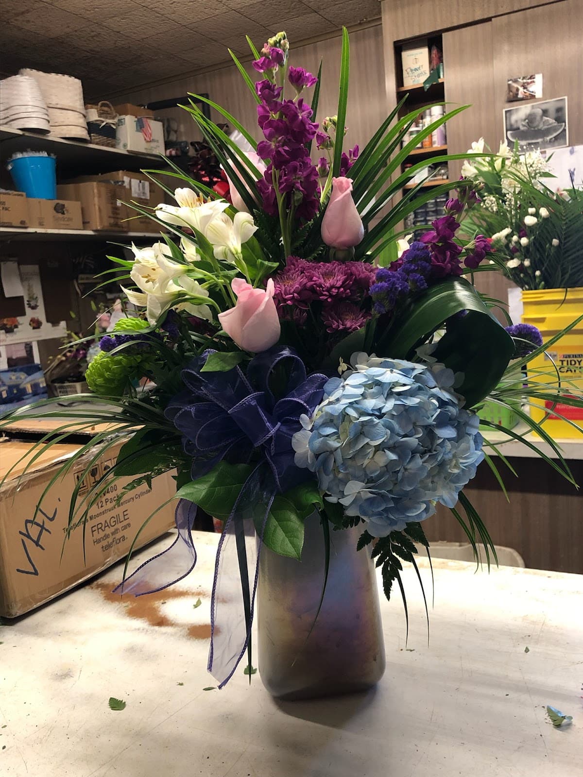 Pam Pollard's Flowers & Gifts - Image 1